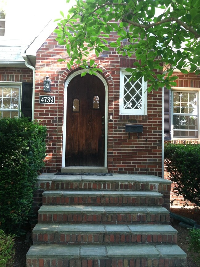 4739 16th St N in Arlington, VA - Building Photo - Building Photo