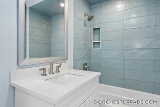 19 Chase St in Boston, MA - Foto de edificio - Building Photo