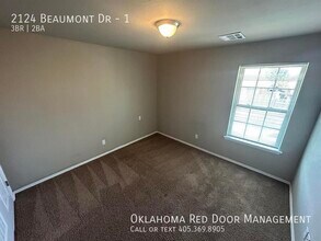 2124 Beaumont Dr in Norman, OK - Building Photo - Building Photo