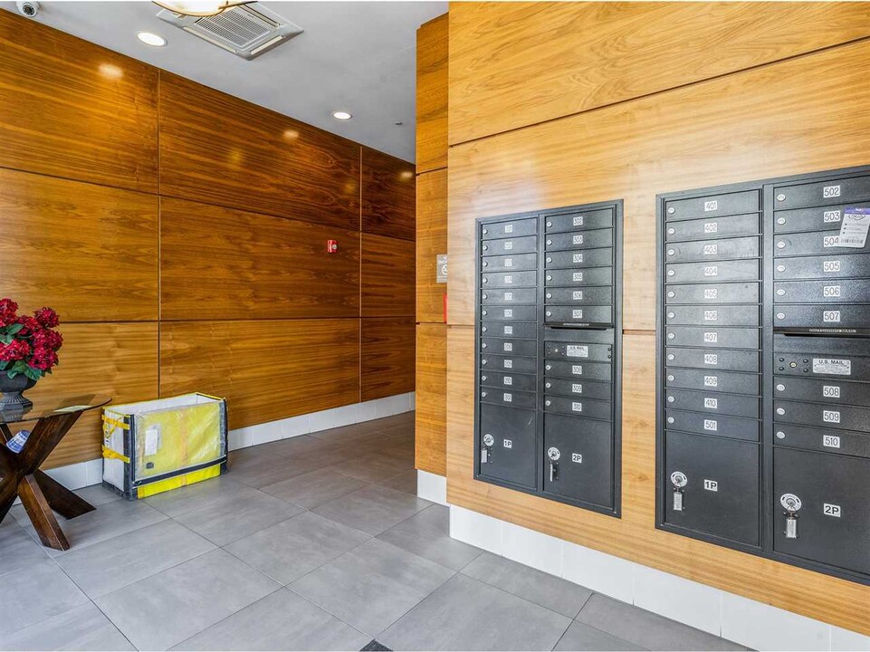 5808 WASHINGTON St-Unit -401 in West New York, NJ - Building Photo