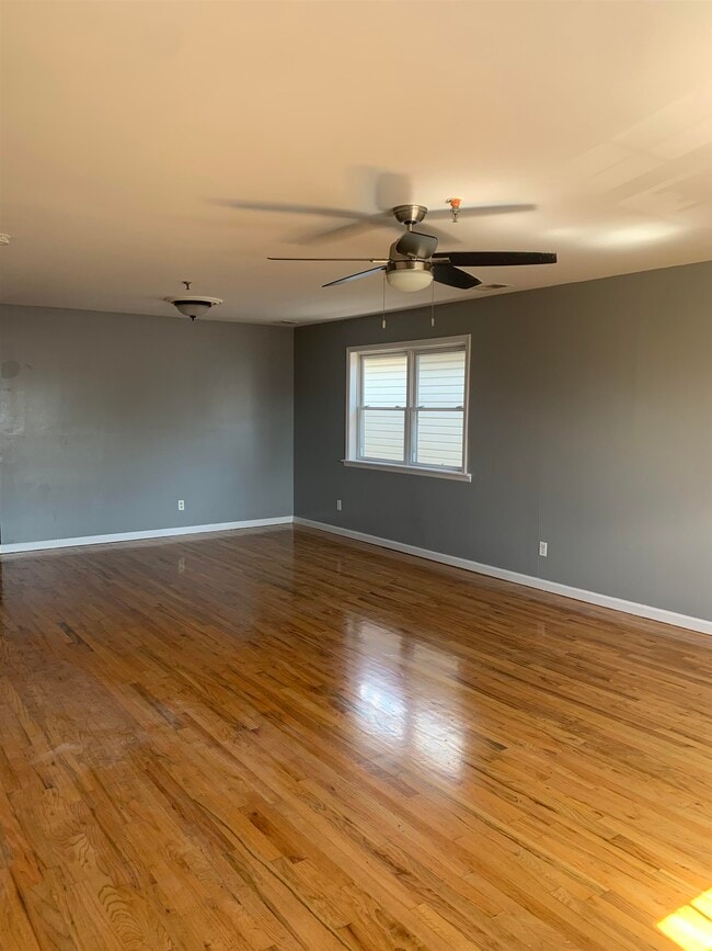 512 6th St in Union City, NJ - Building Photo - Building Photo