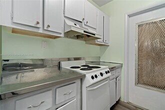 1420 Atlantic Shores Blvd in Hallandale Beach, FL - Building Photo - Building Photo