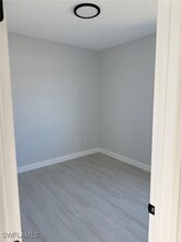 1045 Norfolk Ave S in Lehigh Acres, FL - Foto de edificio - Building Photo