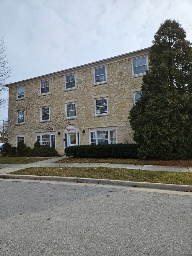 4304 N Sheffield Ave, Unit 6