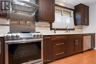 53 Alice St in Collingwood, ON - Building Photo - Building Photo