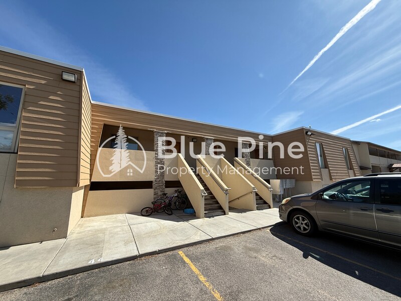 1432 E 17th St in Idaho Falls, ID - Building Photo