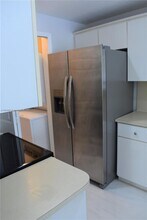 6540 NW 114th Ave in Doral, FL - Building Photo - Building Photo