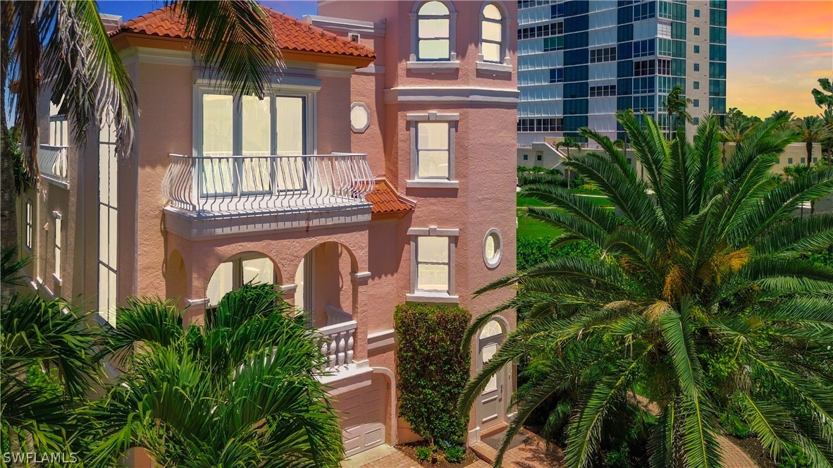 21 Casa Mar Ln in Naples, FL - Foto de edificio