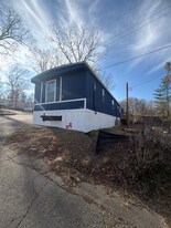 1075 Sweeten Creek Rd in Asheville, NC - Building Photo