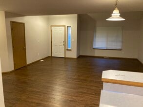 717 Shannon St in Steilacoom, WA - Foto de edificio - Building Photo