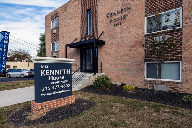 Kenneth House Apartments in Upper Darby, PA - Foto de edificio - Building Photo