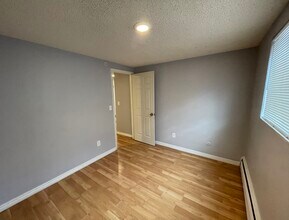 4961 King St in Denver, CO - Foto de edificio - Building Photo