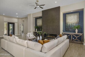6621 E Oberlin Way in Scottsdale, AZ - Building Photo - Building Photo