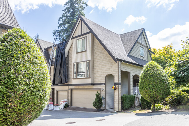10468 157 St in Surrey, BC - Building Photo - Building Photo
