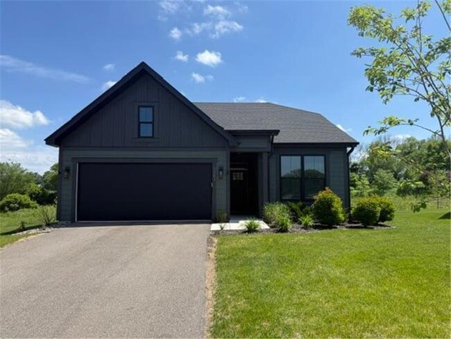 property at 5385 Robinwood Ct