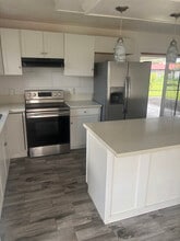 18-7878-7878 Henele Rd in Mountain View, HI - Building Photo - Building Photo