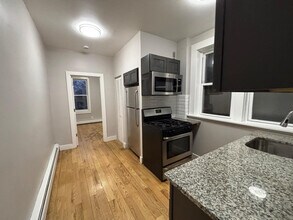 407 61st St in West New York, NJ - Building Photo - Building Photo