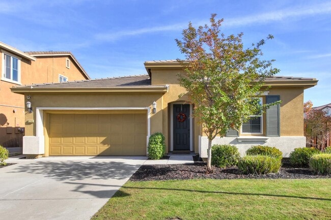 6200 Crosshaven Ct in Rocklin, CA - Foto de edificio - Building Photo
