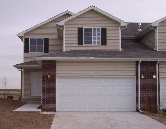 7250-7254 Dorchester Ct in Lincoln, NE - Building Photo