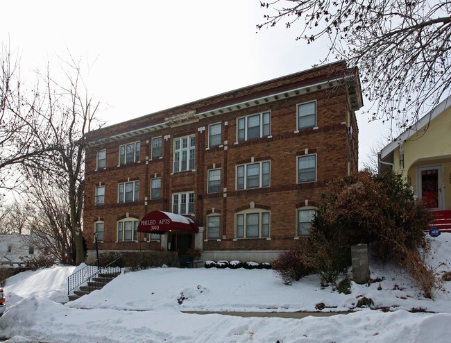 3940 Holmes St in Kansas City, MO - Foto de edificio - Building Photo