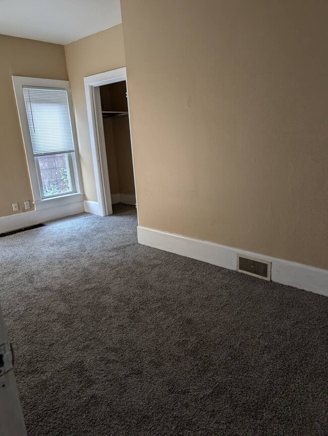 property at 1508 S Linden Ave