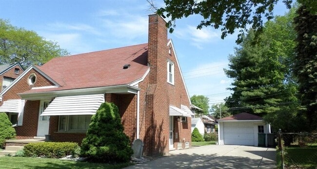 24940 Cherry Hill St in Dearborn, MI - Building Photo - Building Photo
