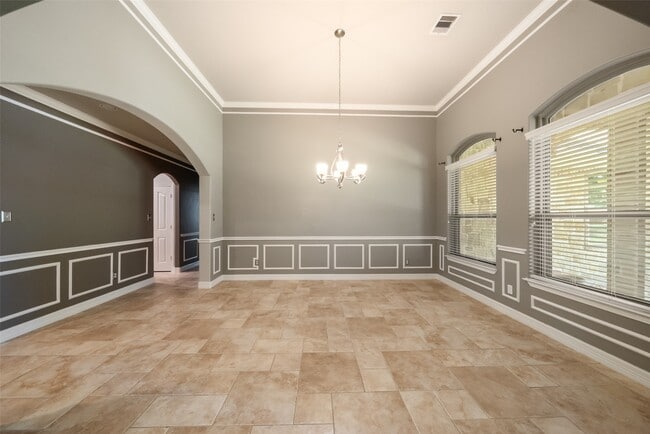 property at 1019 Monarch Oak Dr