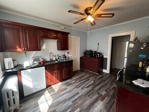 35 Outlook Ave in West Hartford, CT - Building Photo - Building Photo