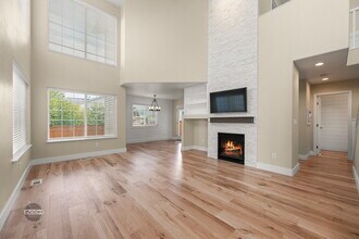 11519 Discovery Park Dr in Anchorage, AK - Building Photo - Building Photo