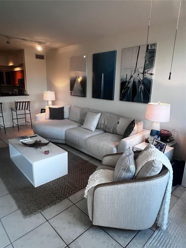 property at 806 E Windward Way
