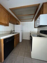 11734 Cottonwood Dr in Apple Valley, CA - Building Photo - Building Photo