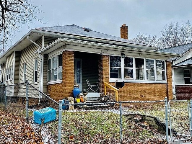 property at 1348 N Gale St