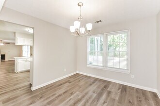 4877 Fielding Way in Stone Mountain, GA - Building Photo - Building Photo