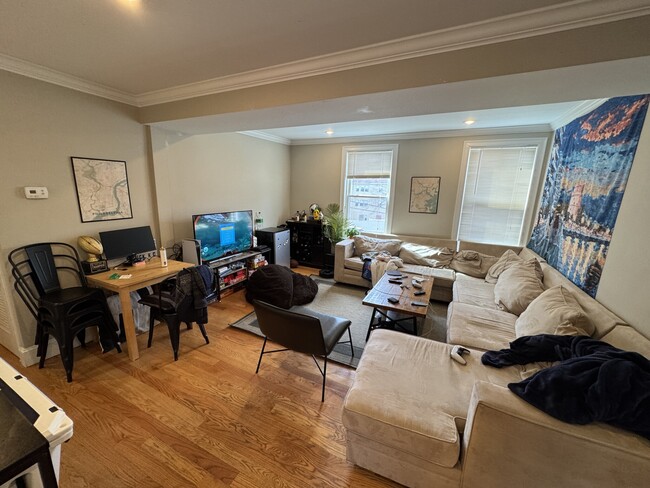 183 River St, Unit 2 in Cambridge, MA - Building Photo - Building Photo