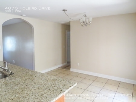 4876 Holbird St in North Charleston, SC - Building Photo - Building Photo