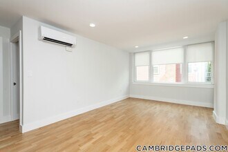 334 Harvard St, Unit E3 in Cambridge, MA - Building Photo - Building Photo