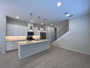 857 Taramundi Dr in Oviedo, FL - Building Photo - Building Photo
