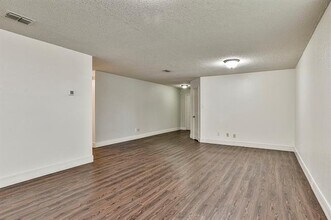 16600 Jasmine Springs Dr in Justin, TX - Building Photo - Building Photo