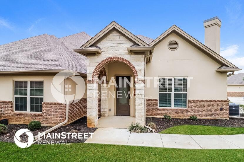 8831 Creek Run Rd in Fort Worth, TX - Building Photo