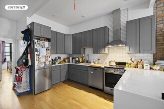 594 MacDonough St in Brooklyn, NY - Building Photo - Building Photo