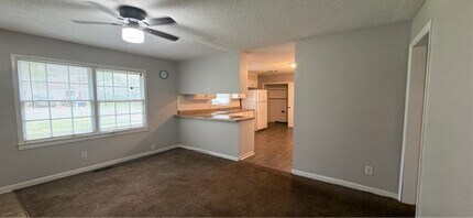 2721 Clayton Dr NW in Huntsville, AL - Building Photo - Building Photo