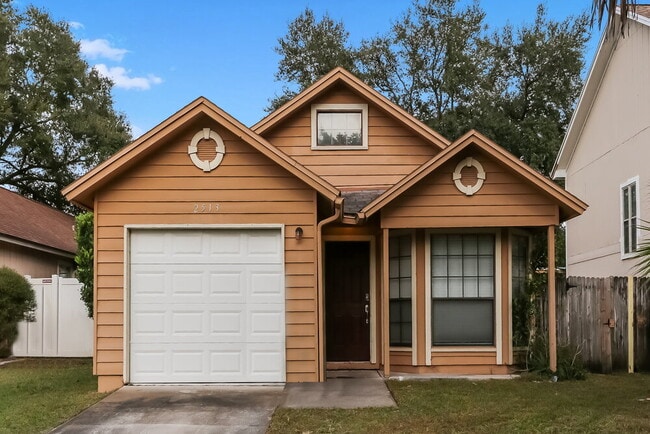 property at 2513 Townsquare Dr