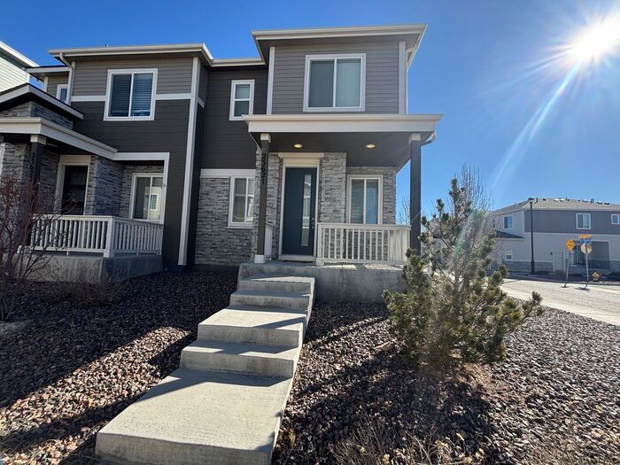 23621 E 5th Dr in Aurora, CO - Building Photo