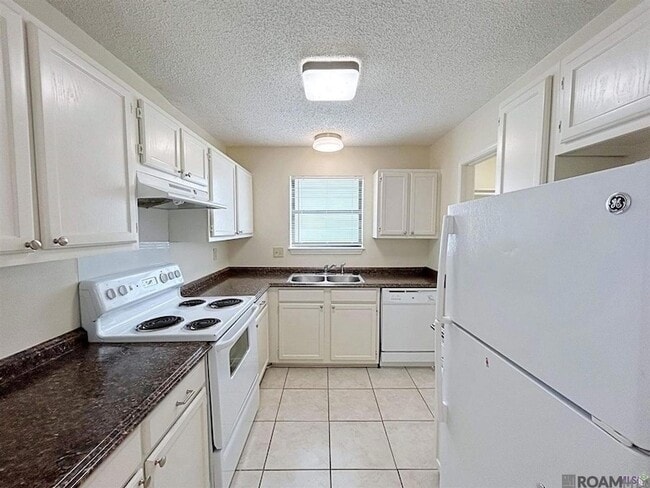 219 Ship Dr, Unit B in Baton Rouge, LA - Building Photo - Building Photo