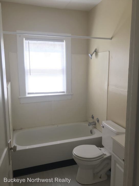 1947 Sussex Pl in Toledo, OH - Building Photo - Building Photo