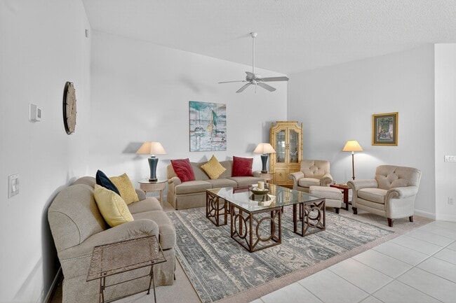 7542 Quinto Dr in Sarasota, FL - Building Photo - Building Photo