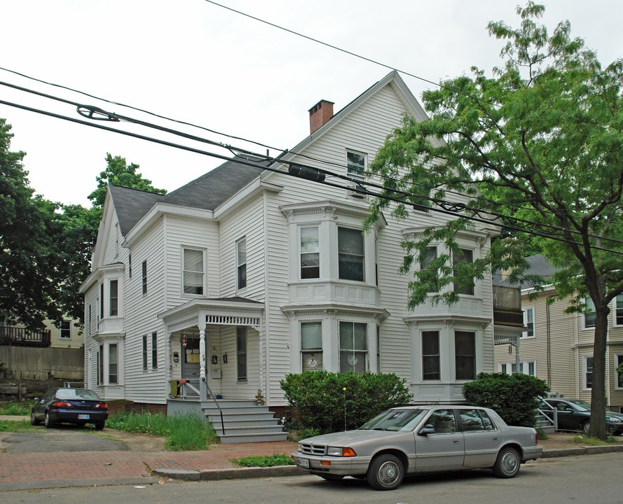 10-12 Grant St in Portland, ME - Building Photo