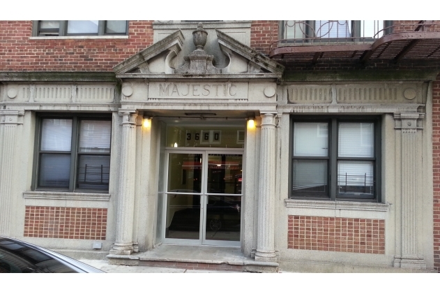 The Majestic in Bronx, NY - Foto de edificio - Building Photo