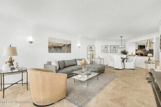 3701 S Flagler Dr in West Palm Beach, FL - Building Photo - Building Photo