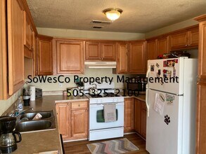 2408 1/2 N Hutton Ave in Farmington, NM - Building Photo - Building Photo
